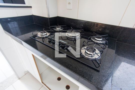 Cozinha de apartamento para alugar com 3 quartos, 97m² em Saraiva, Uberlândia