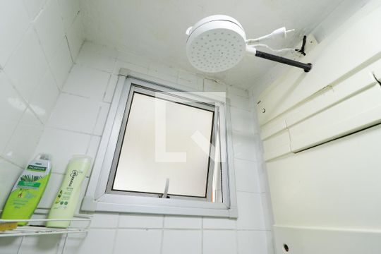Banheiro de apartamento para alugar com 3 quartos, 83m² em Vila Amélia, São Paulo