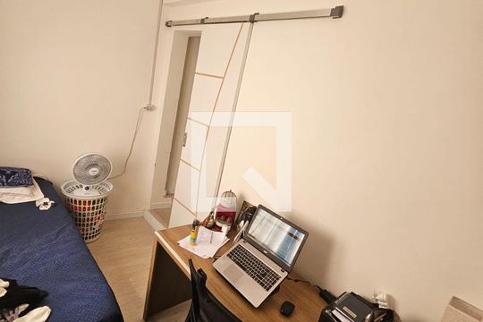 Quarto de casa à venda com 2 quartos, 125m² em Santa Maria, Osasco