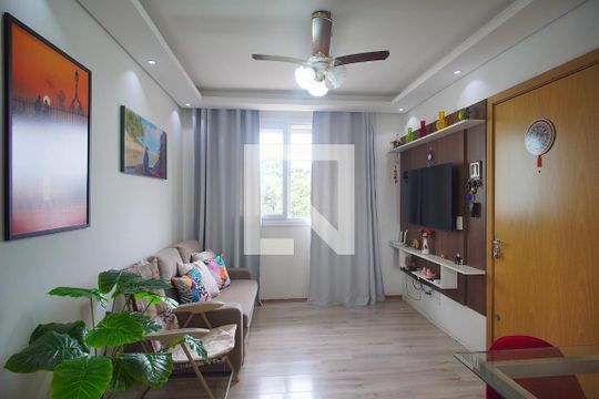 Apartamento à venda com 2 quartos, 51m² em Industrial, Novo Hamburgo