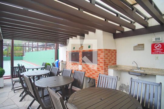 Área comum - Churrasqueira de apartamento para alugar com 2 quartos, 70m² em Mauá, Novo Hamburgo