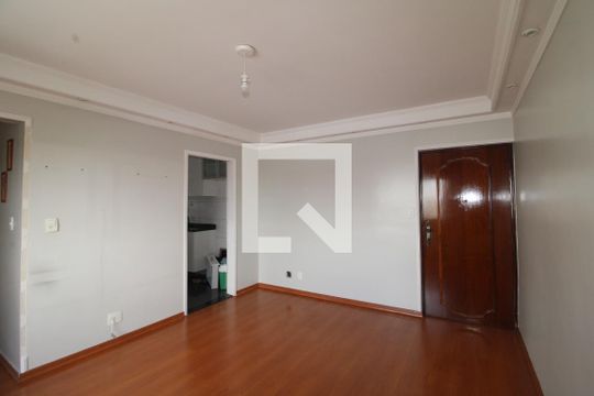 Sala de apartamento para alugar com 3 quartos, 56m² em Casa Verde Média, São Paulo