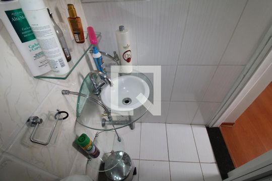Quarto 3 - Banheiro de apartamento para alugar com 3 quartos, 56m² em Casa Verde Média, São Paulo