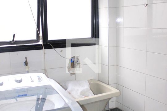 Área de Serviço de apartamento para alugar com 2 quartos, 70m² em Vila Rosalia, Guarulhos