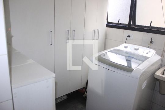 Área de Serviço de apartamento para alugar com 2 quartos, 70m² em Vila Rosalia, Guarulhos