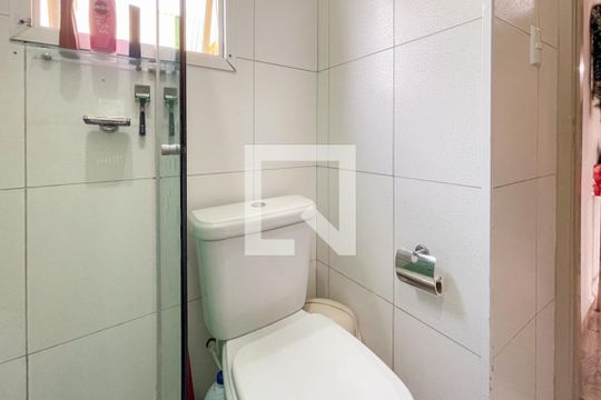 Banheiro Social de apartamento à venda com 2 quartos, 70m² em Parque Sao Diogo, São Bernardo do Campo
