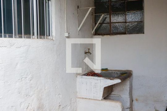 Área de Serviço de casa à venda com 2 quartos, 70m² em São Pedro, Osasco