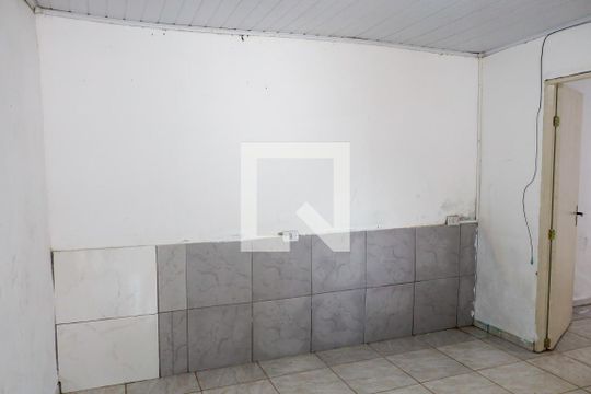 Sala de casa à venda com 2 quartos, 70m² em São Pedro, Osasco