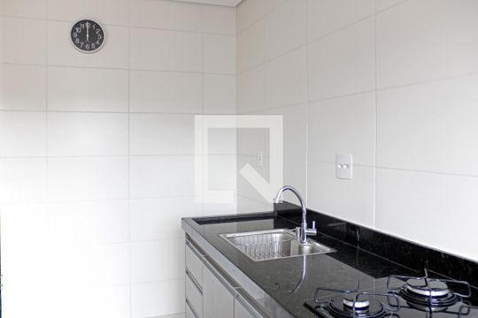 Cozinha de apartamento para alugar com 2 quartos, 53m² em Dos Ortizes, Valinhos