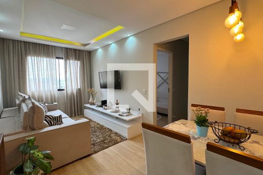 Apartamento para alugar com 2 quartos, 54m² em Jardim Belval, Barueri