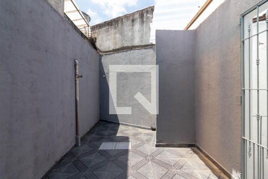 Quintal Superior de casa à venda com 3 quartos, 140m² em Vila Guaca, São Paulo