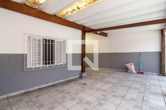 Garagem de casa à venda com 3 quartos, 140m² em Vila Guaca, São Paulo
