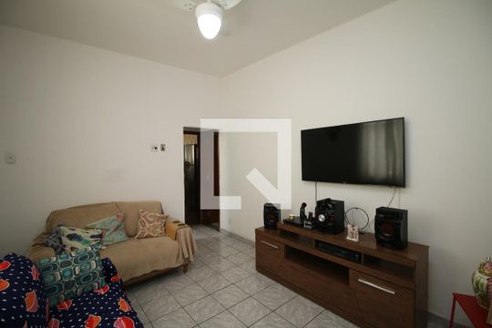 Casa à venda com 4 quartos, 50m² em Vila Kosmos, Rio de Janeiro