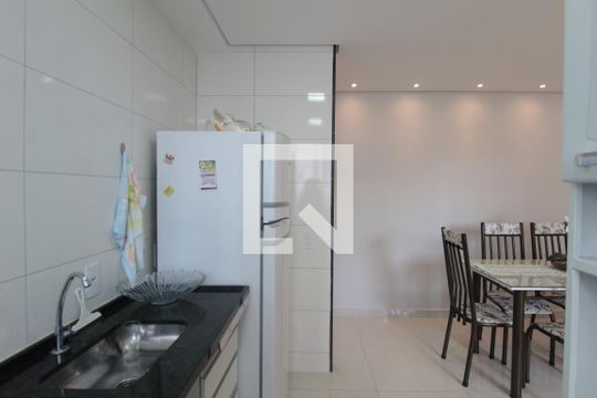 Cozinha e Área de Serviço de apartamento para alugar com 2 quartos, 52m² em Mantiqueira, Belo Horizonte