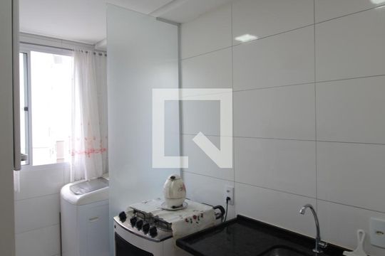 Cozinha e Área de Serviço de apartamento para alugar com 2 quartos, 52m² em Mantiqueira, Belo Horizonte