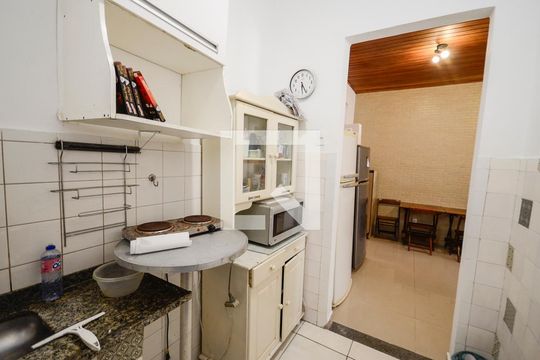 Cozinha de casa para alugar com 7 quartos, 220m² em Rio Comprido, Rio de Janeiro