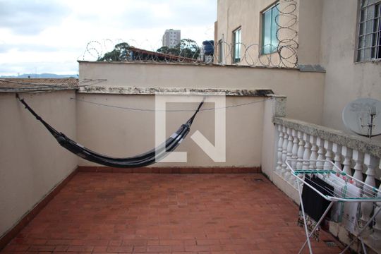 Quintal de casa à venda com 3 quartos, 180m² em Jk, Contagem