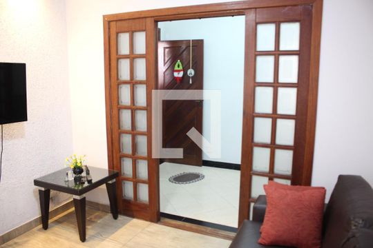 Casa à venda com 3 quartos, 180m² em Jk, Contagem