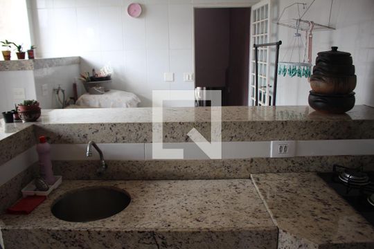 Área gourmet de casa à venda com 3 quartos, 180m² em Jk, Contagem
