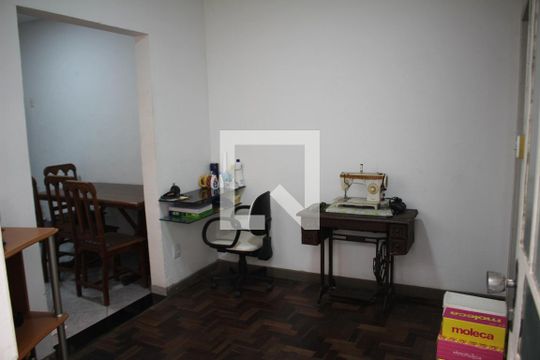 Sala 2 de casa à venda com 3 quartos, 180m² em Jk, Contagem