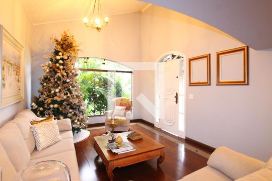 Sala de casa à venda com 4 quartos, 500m² em Barro Branco (zona Norte), São Paulo