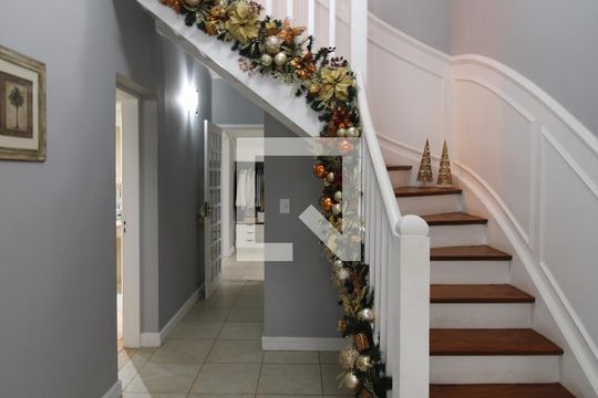 Hall Quartos de casa à venda com 4 quartos, 500m² em Barro Branco (zona Norte), São Paulo