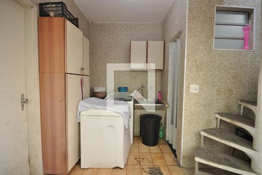 Área de Serviço de casa à venda com 3 quartos, 312m² em Vila Nova Carolina, São Paulo