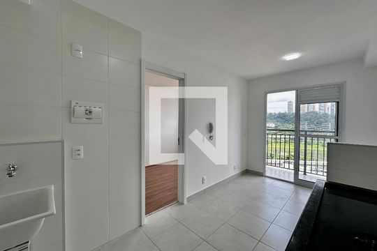 Cozinha de apartamento para alugar com 1 quarto, 29m² em Jardim Caravelas, São Paulo