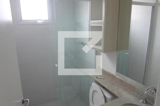 Banheiro de apartamento para alugar com 2 quartos, 59m² em Vila Ema, São Paulo