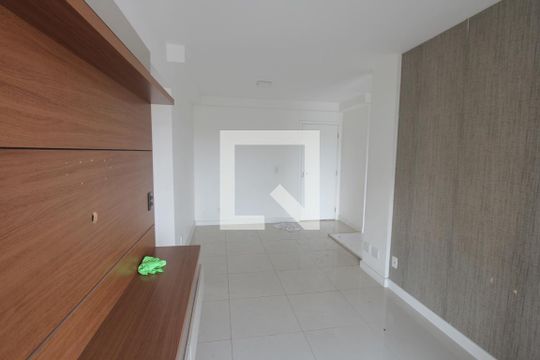 Sala de apartamento para alugar com 2 quartos, 59m² em Vila Ema, São Paulo