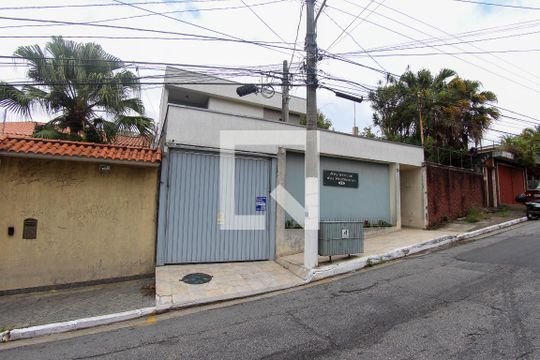 Fachada de casa de condomínio para alugar com 3 quartos, 80m² em Vila Bela, São Paulo