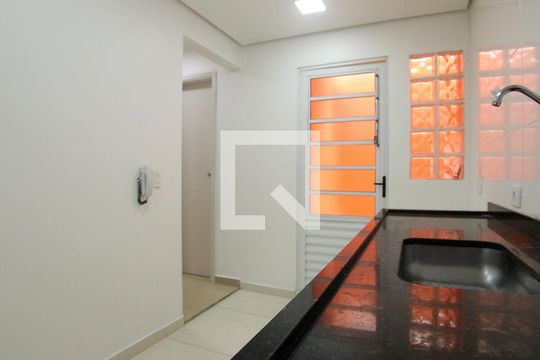 Cozinha de casa de condomínio para alugar com 3 quartos, 80m² em Vila Bela, São Paulo