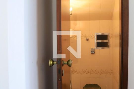 Lavabo de casa à venda com 3 quartos, 320m² em Mirandópolis, São Paulo