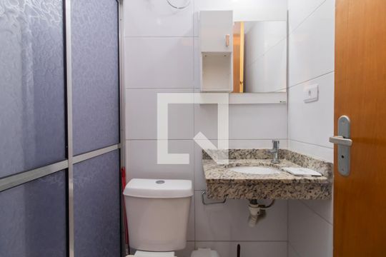 Banheiro de kitnet/studio à venda com 1 quarto, 35m² em Vila Nhocuné, São Paulo