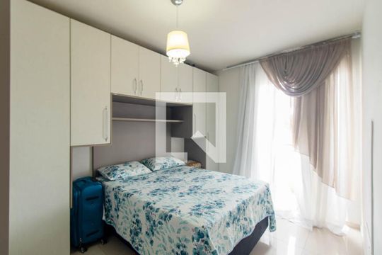 Quarto 1 de apartamento para alugar com 2 quartos, 65m² em Braga, São José dos Pinhais