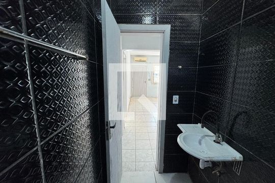 Banheiro de casa para alugar com 2 quartos, 94m² em Campina, São Leopoldo