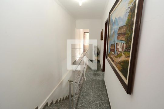 Corredor de casa à venda com 3 quartos, 110m² em Vila Campo Grande, São Paulo