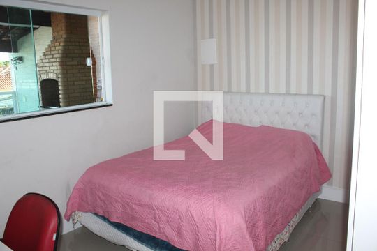 Quarto 2 de casa para alugar com 2 quartos, 100m² em Jardim do Engenho, Cotia