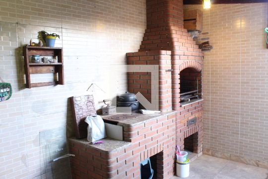 Churrasqueira de casa para alugar com 3 quartos, 223m² em Jardim do Engenho, Cotia