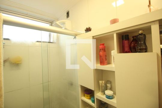 Banheiro de apartamento à venda com 3 quartos, 80m² em Calafate, Belo Horizonte