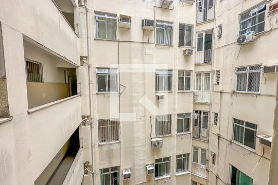 Sala - Vista de apartamento para alugar com 1 quarto, 30m² em Flamengo, Rio de Janeiro