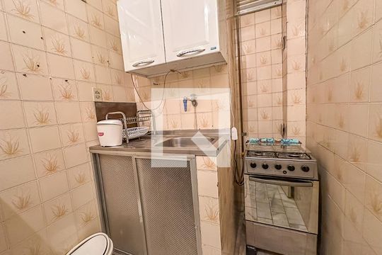 Cozinha de apartamento para alugar com 1 quarto, 30m² em Flamengo, Rio de Janeiro