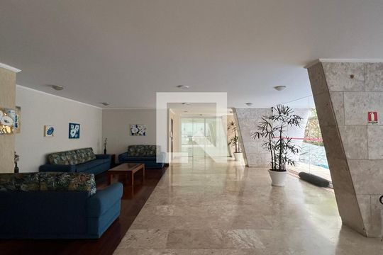 Hall de entrada de apartamento à venda com 2 quartos, 110m² em Paraíso, São Paulo