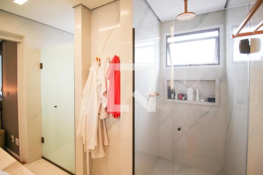 Banheiro de apartamento à venda com 2 quartos, 101m² em Itaim Bibi, São Paulo