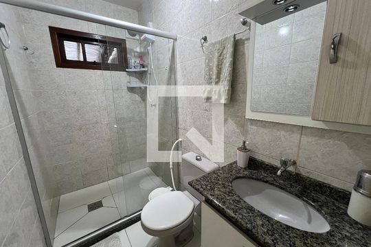 Banheiro da Suíte de casa para alugar com 4 quartos, 250m² em Guarani, Novo Hamburgo