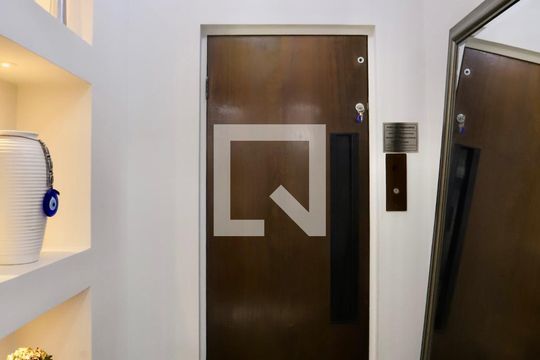 Hall de entrada de apartamento à venda com 4 quartos, 199m² em Vila Regente Feijó, São Paulo