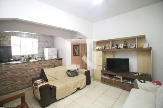 Sala de casa à venda com 2 quartos, 73m² em Brás de Pina, Rio de Janeiro