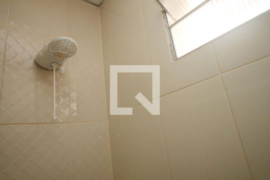 Banheiro de casa à venda com 2 quartos, 73m² em Brás de Pina, Rio de Janeiro