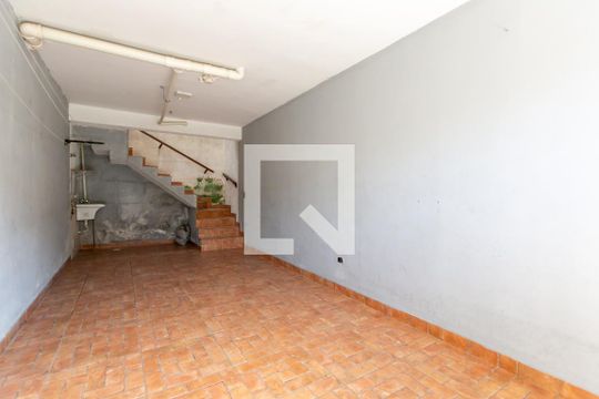 Garagem  de casa à venda com 2 quartos, 80m² em Jardim Norma, São Paulo