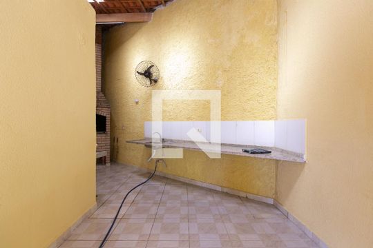 Salão de Festas  de casa à venda com 2 quartos, 80m² em Jardim Norma, São Paulo
